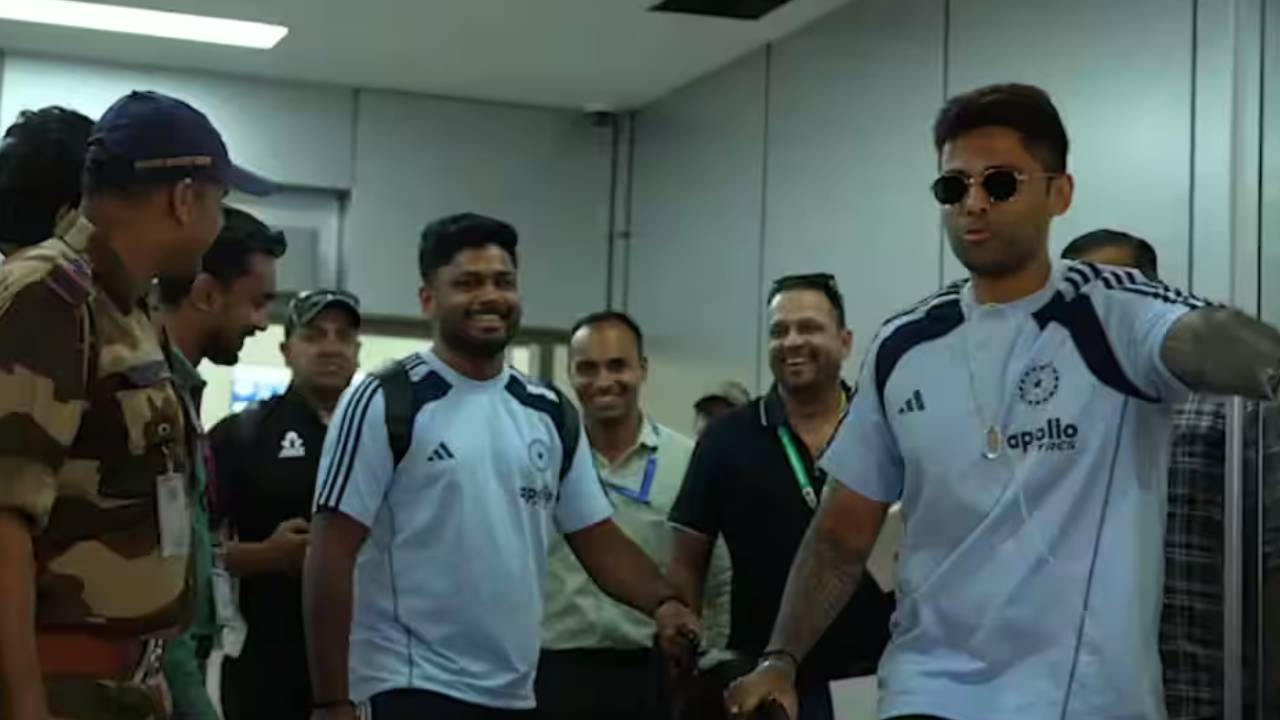 Sanju Samson : తప్పుకోండి.. తప్పుకోండి..! సంజూకు బాడీగార్డ్‌గా మారిన సూర్యకుమార్.. నవ్వులే నవ్వులు.. వీడియో వైరల్ ..