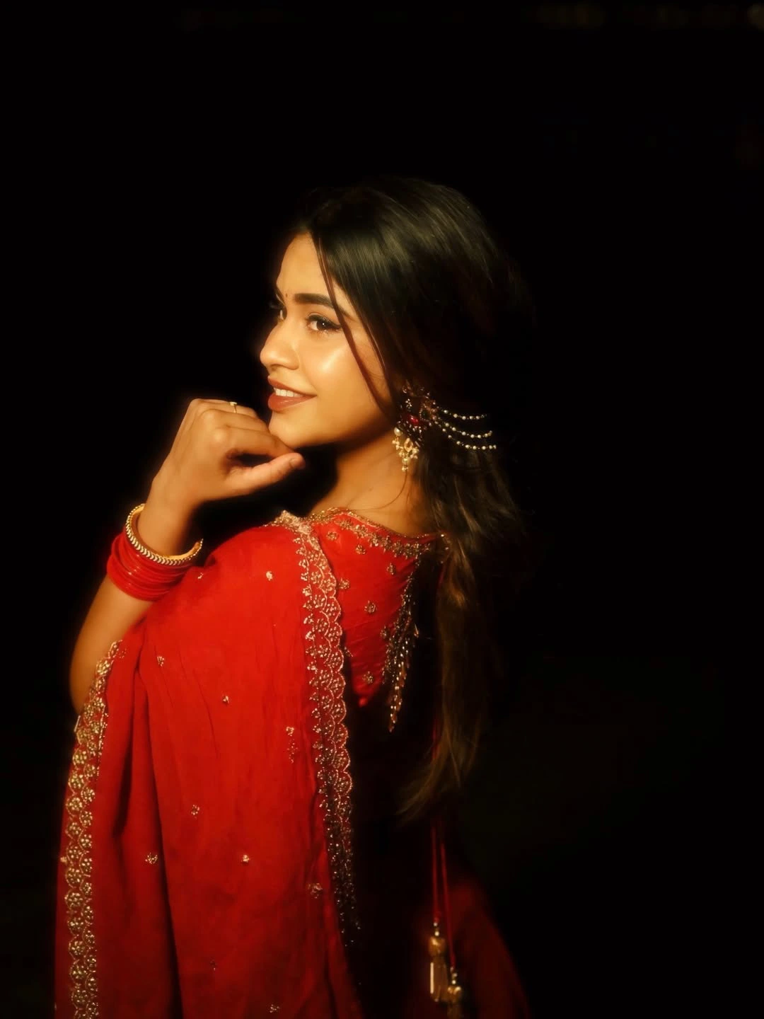 Swetha Naidu Shares Photos with her Sister