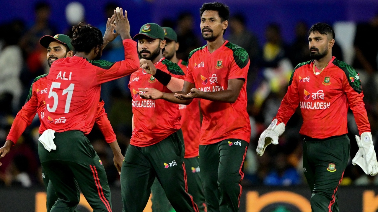 T20 World Cup 2026 : శ్రీలంక‌లో కాదు.. ఈ రెండు వేదిక‌ల్లో ఆడండి.. బంగ్లాదేశ్ బోర్డుకు ఐసీసీ సూచ‌న‌..