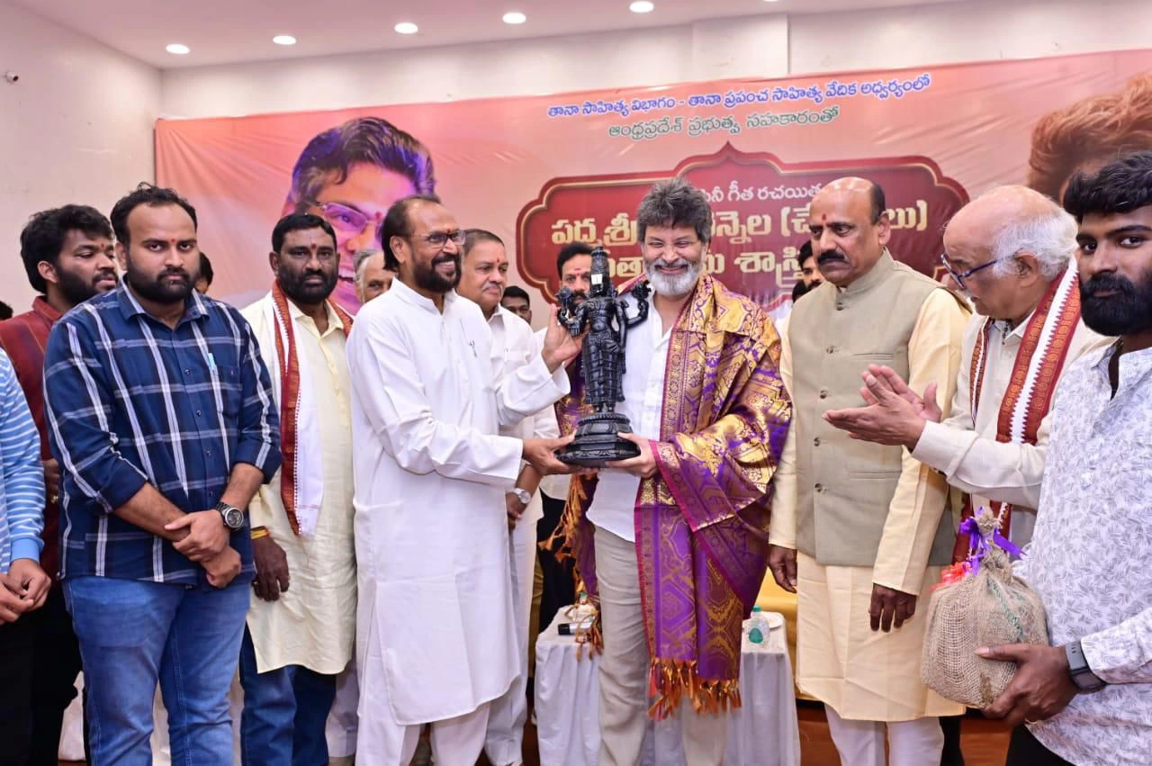 Trivikram Srinivas Unveiled Bronze Statue of Sirivennela Seetharama Sastry at Anakapalli