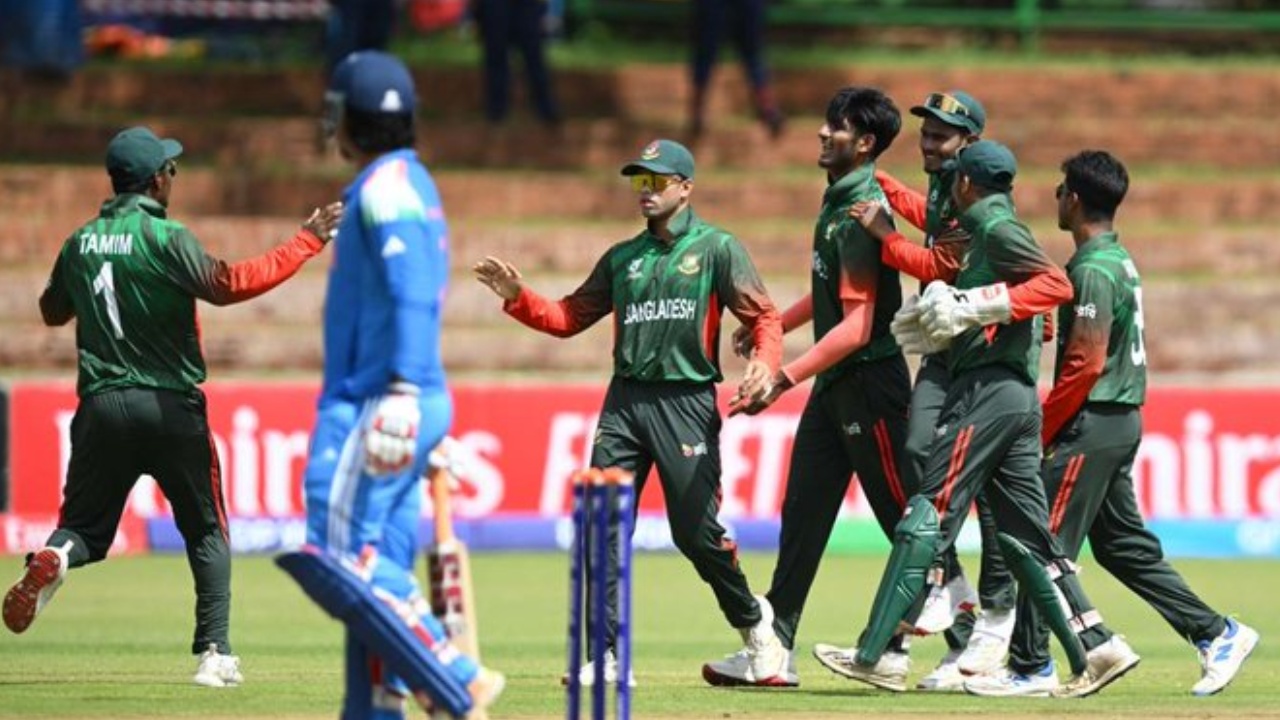 U19 World Cup 2026 : హాఫ్ సెంచ‌రీల‌తో రాణించిన వైభ‌వ్ సూర్యవంశీ, అభిజ్ఞాన్‌ కుందు.. బంగ్లాదేశ్ టార్గెట్ ఎంతంటే?