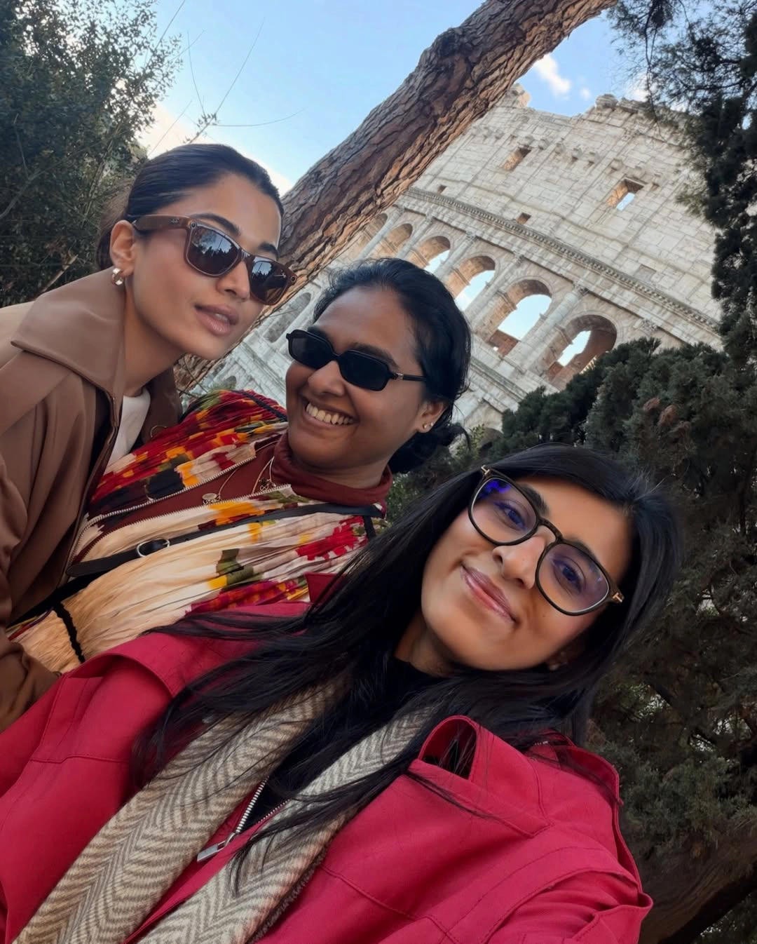 Vijay Deverakonda Rashmika Mandanna Enjoying New Year in Rome
