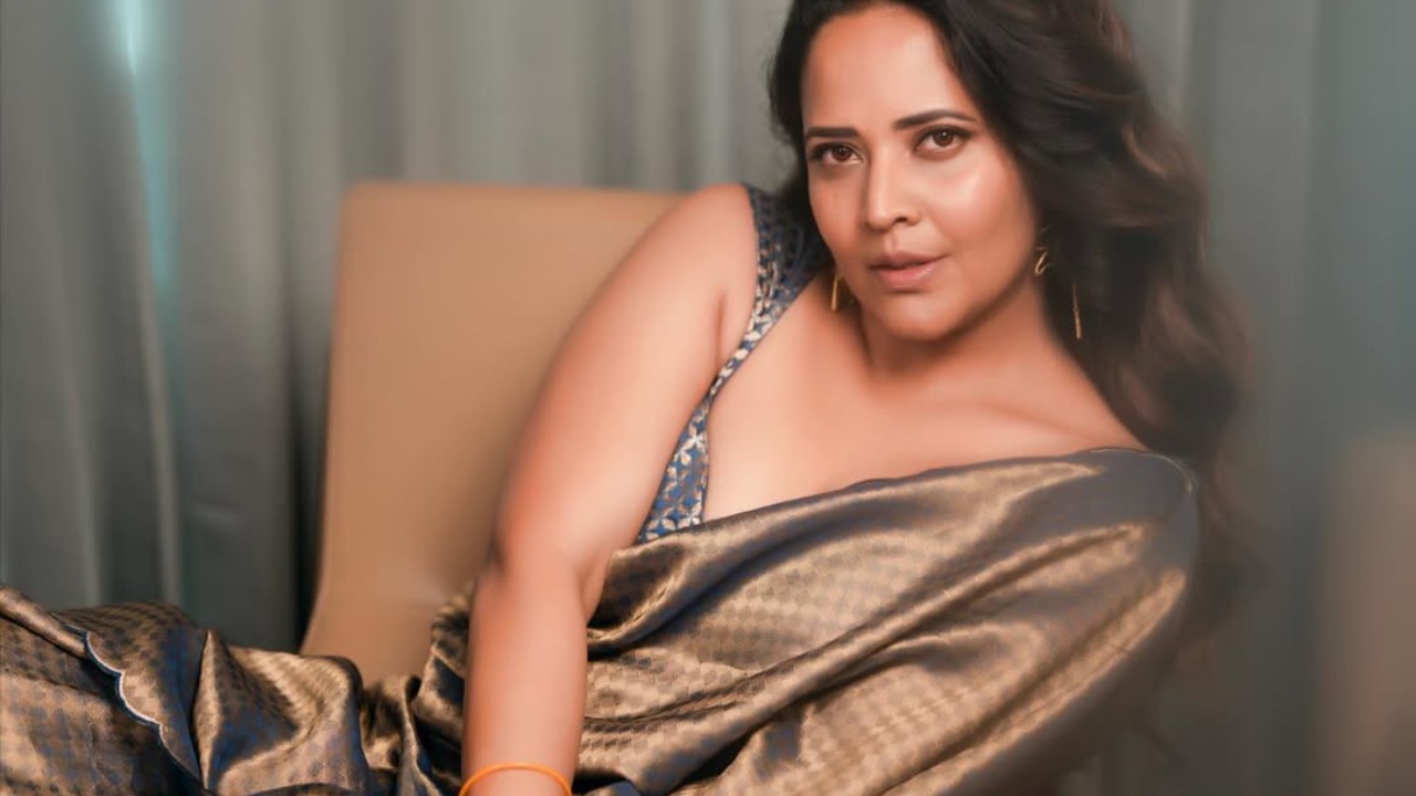 Anasuya Bharadwaj : తప్పు అంగీకరిస్తూ క్షమాపణలు చెప్పిన అనసూయ.. పోస్ట్ వైరల్..