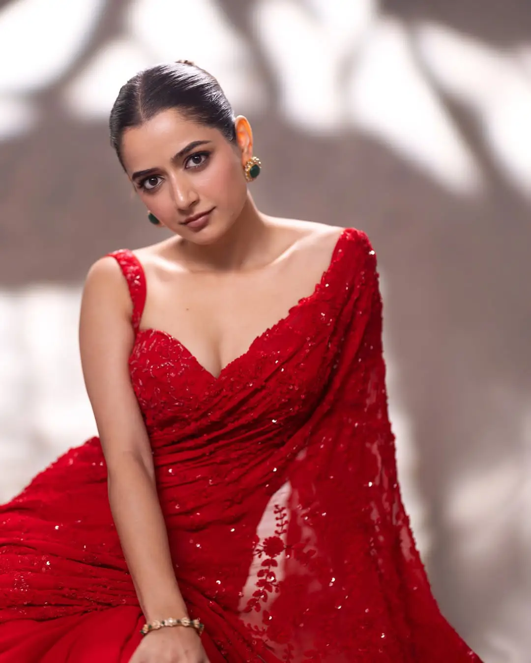 ashika ranganath latest glamour photos (1)