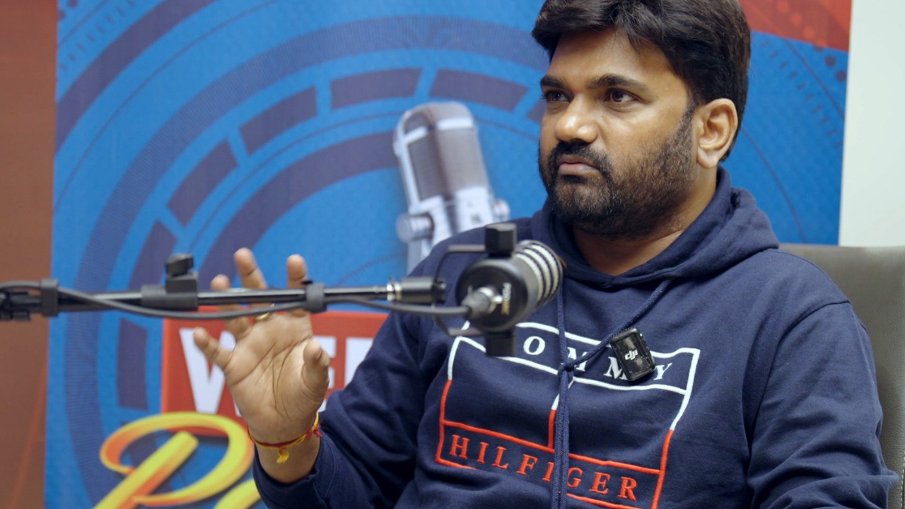 Director Maruthi : నిర్మాతలకు నచ్చినట్టు కథలు మార్చాల్సి వస్తుంటుంది.. మారుతి సంచలన వ్యాఖ్యలు..