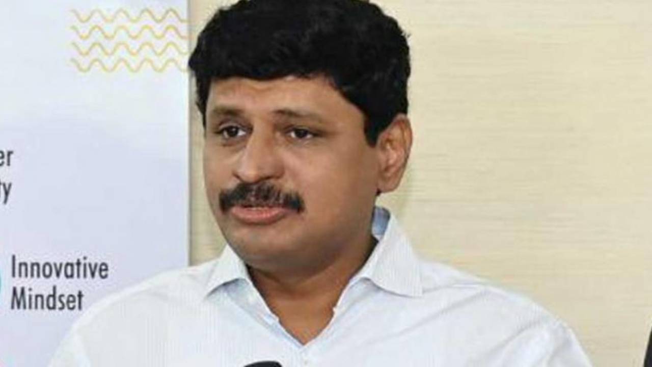 Phone Tapping Case : ఫోన్ ట్యాపింగ్ కేసులో కీలక పరిణామం.. సంతోష్ రావుకు సిట్ నోటీసులు.. స్పందించిన మాజీ ఎంపీ