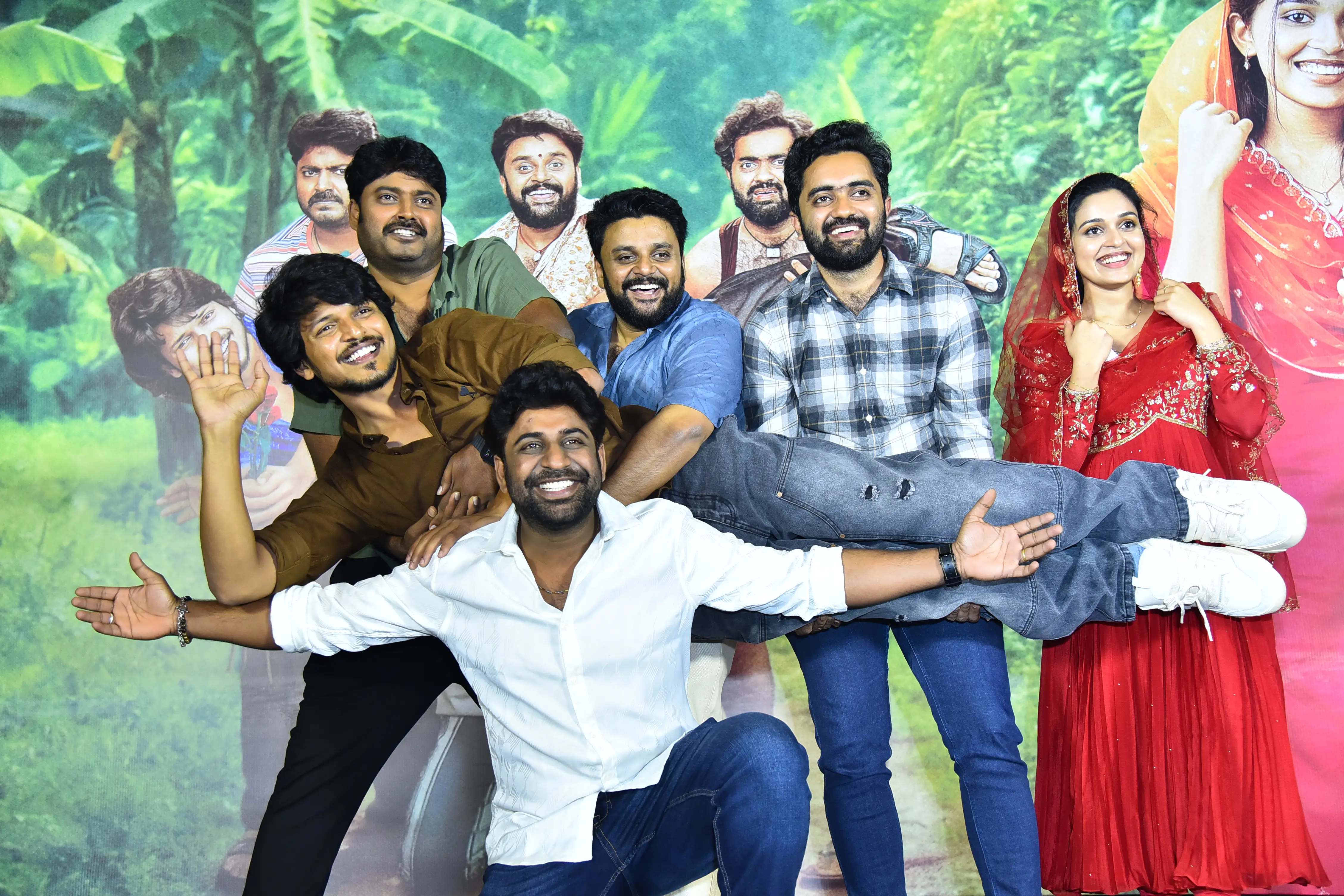 godari gattupaina movie teaser release event (1)