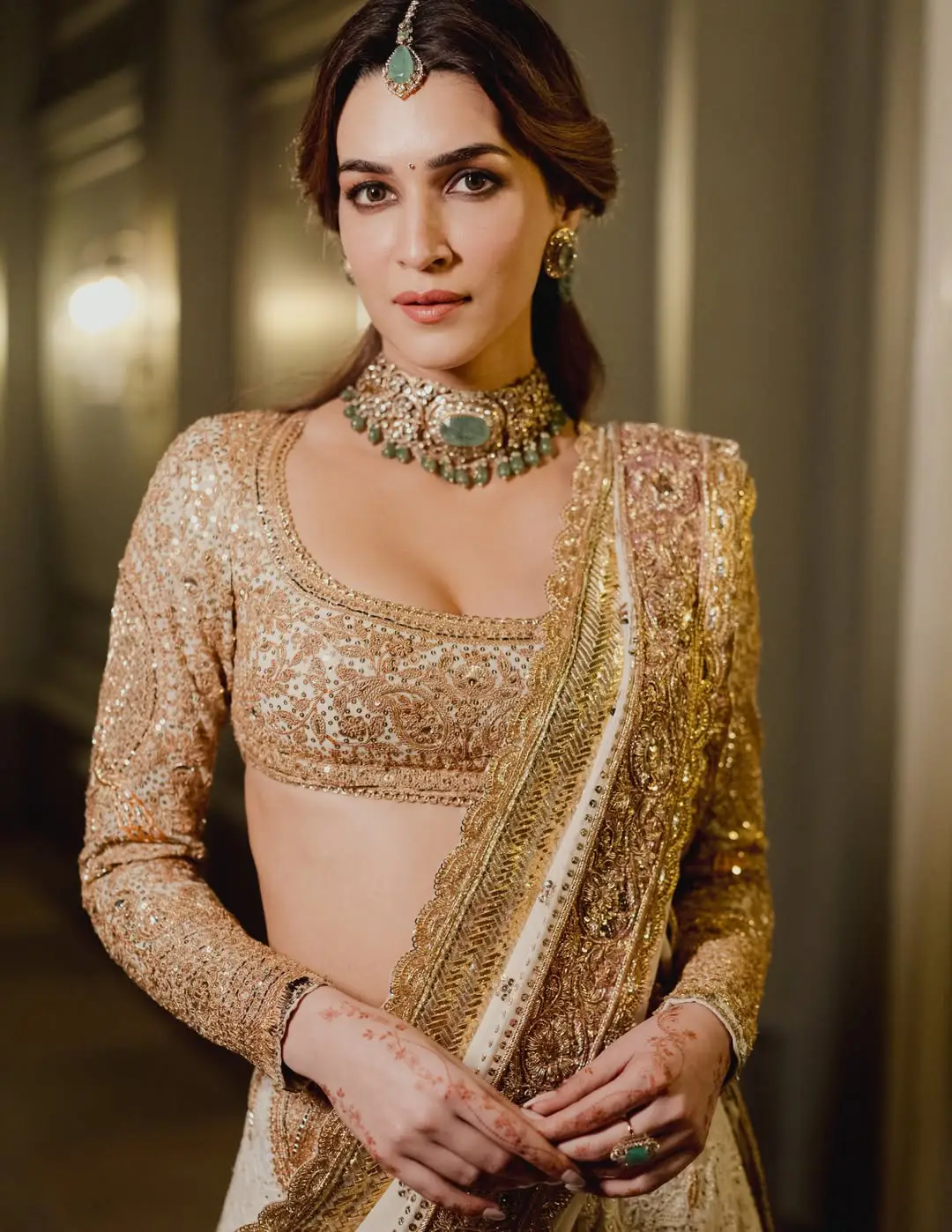 kriti sanon latest photos (1)