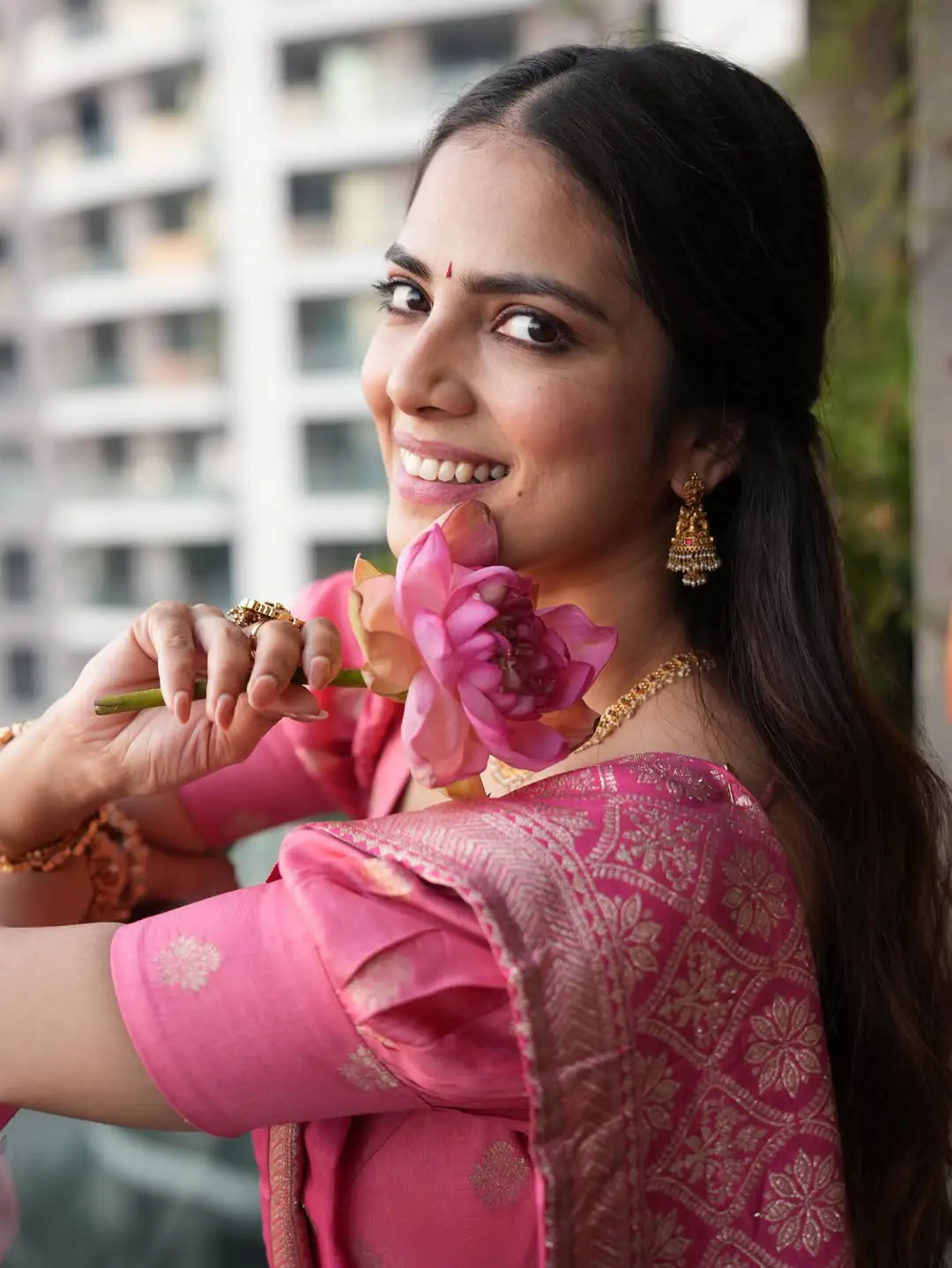 malavika mohanan latest photo gallery (1)