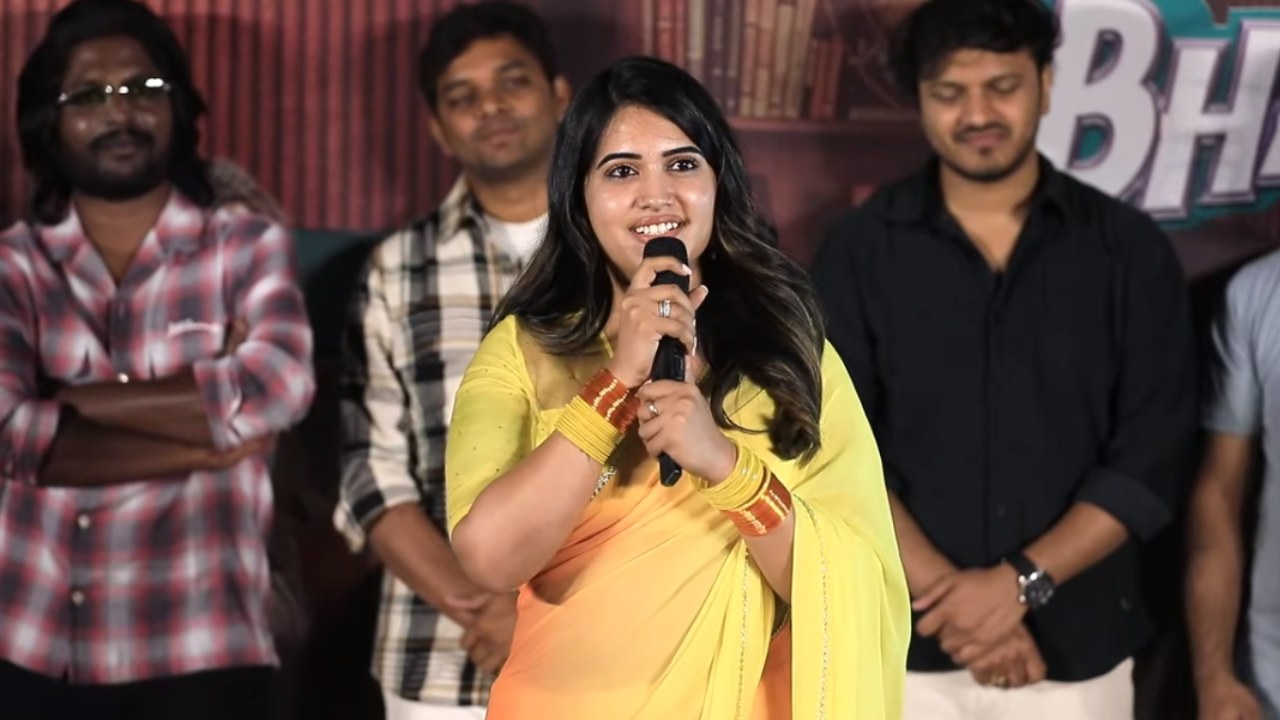 Anchor Sravanthi : నటిగా ఇదే ఫస్ట్ సినిమా.. యాంకర్ స్రవంతి స్పీచ్.. ఎంత ఫ్లాప్ అయితే మాత్రం ఫస్ట్ సినిమాని మర్చిపోతారా?