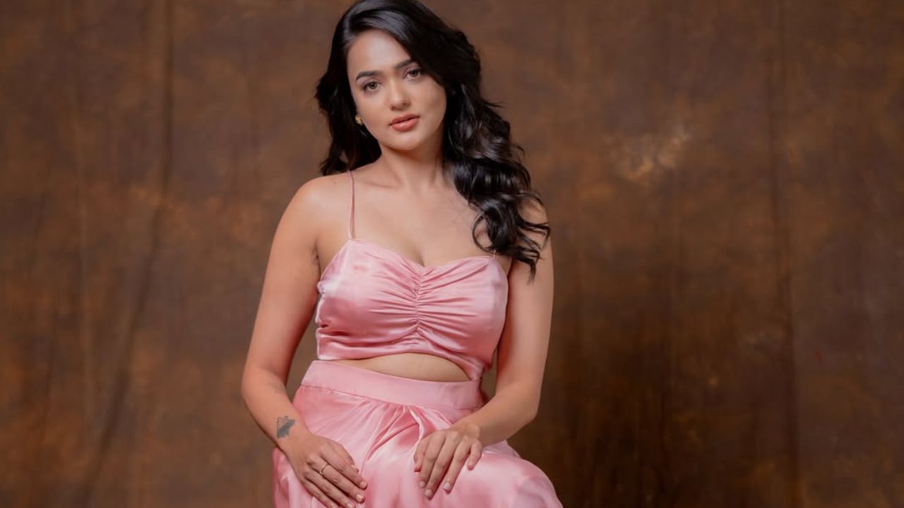 Sri Satya : ఆల్మోస్ట్ చనిపోయేదాన్ని.. టిప్పర్ లారీ గుద్దేసింది.. శ్రీ సత్య కామెంట్స్ వైరల్..