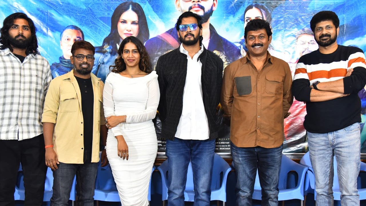 Trimukha : సన్నీ లియోన్ లోని నటిని ఈ సినిమాతో చూస్తారు.. త్రిముఖ పాన ఇండియా వైడ్ రిలీజ్..