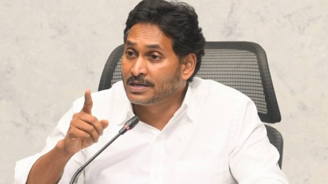YS Jagan : 150 నియోజకవర్గాల్లో.. ఏడాదిన్నర పాటు పాదయాత్ర.. జగన్ 2.0లో వాళ్లకే పెద్దపీట