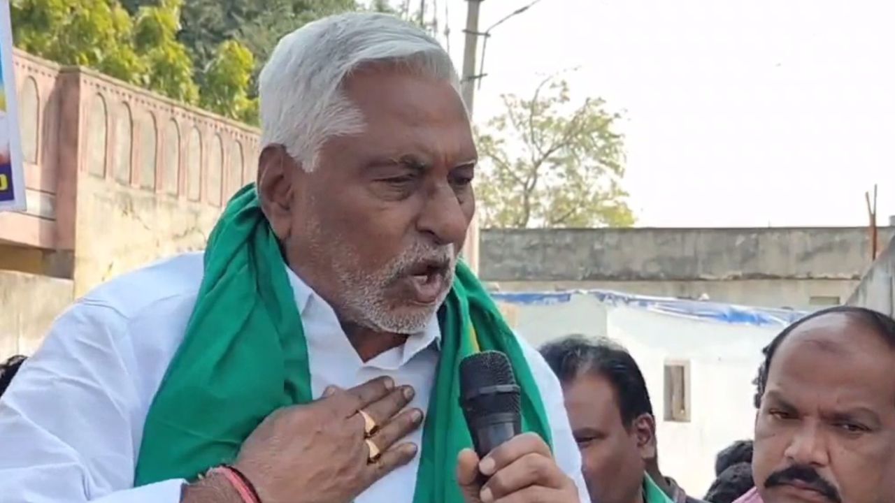 గోడ గోడ ఏడిపిస్తుర్రు.. ఫుల్ ఎమోషనల్ అయిపోయిన జీవన్ రెడ్డి..