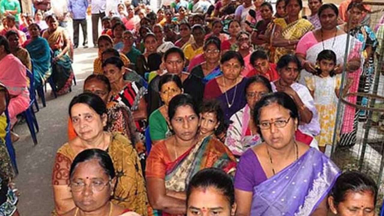 AP Govt : ఏపీలోని మహిళలకు గుడ్‌న్యూస్.. కొత్త పథకం వచ్చేస్తోంది.. ఉచితంగా రూ.50వేలు.. ప్రతీ జిల్లాలోనూ..