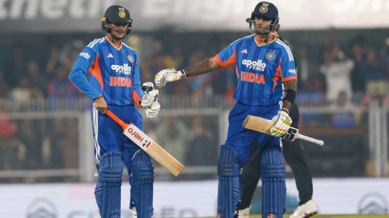 Abhishek Sharma : టీ20 వరల్డ్‌కప్ వేళ టీమిండియాకు బిగ్‌షాక్.. అనారోగ్యంతో అభిషేక్ శర్మ.. టోర్నీ నుంచి ఔట్ ?