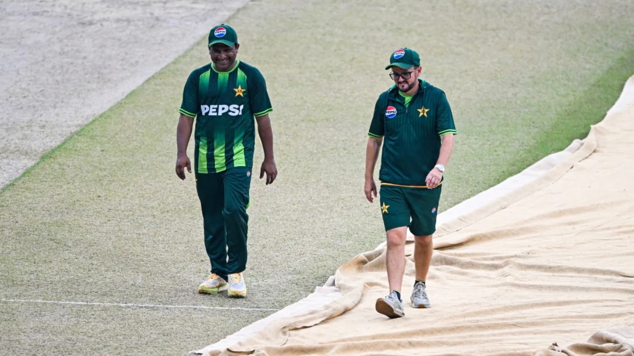 ఇదేం కోరికరా బాబూ.. భార‌త్ వ‌ర్సెస్ పాక్ మ్యాచ్‌కు ముందు మాజీ క్రికెట‌ర్ వింత వ్యాఖ్య‌లు..