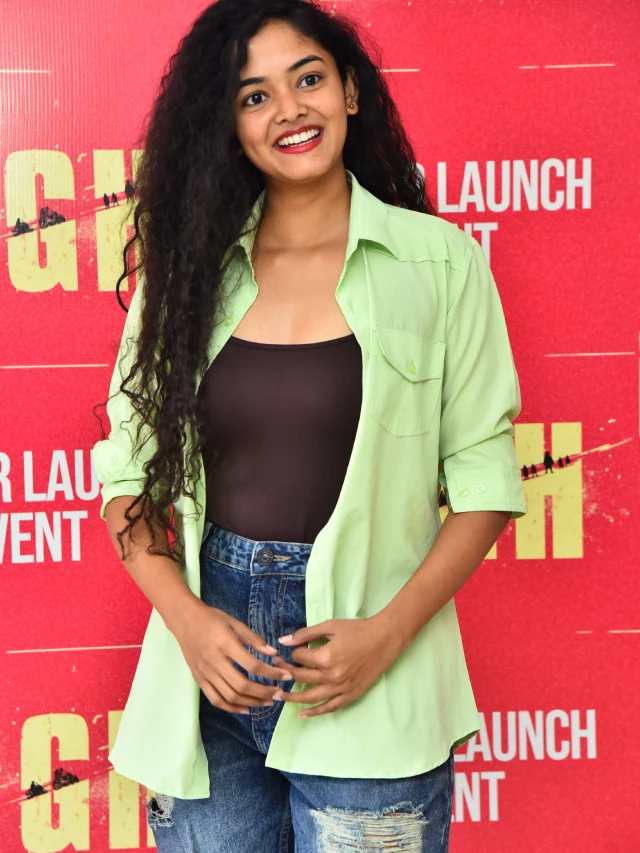 Ananya Ongram Stylish Looks