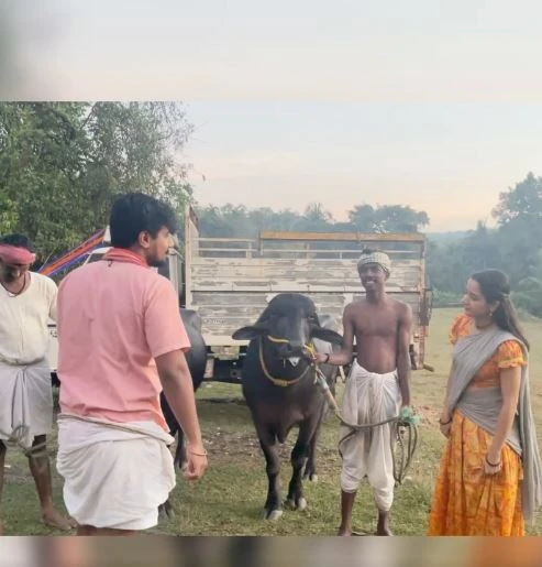 Ashika Ranganath Shares Gatha Vaibhavam Working Stills