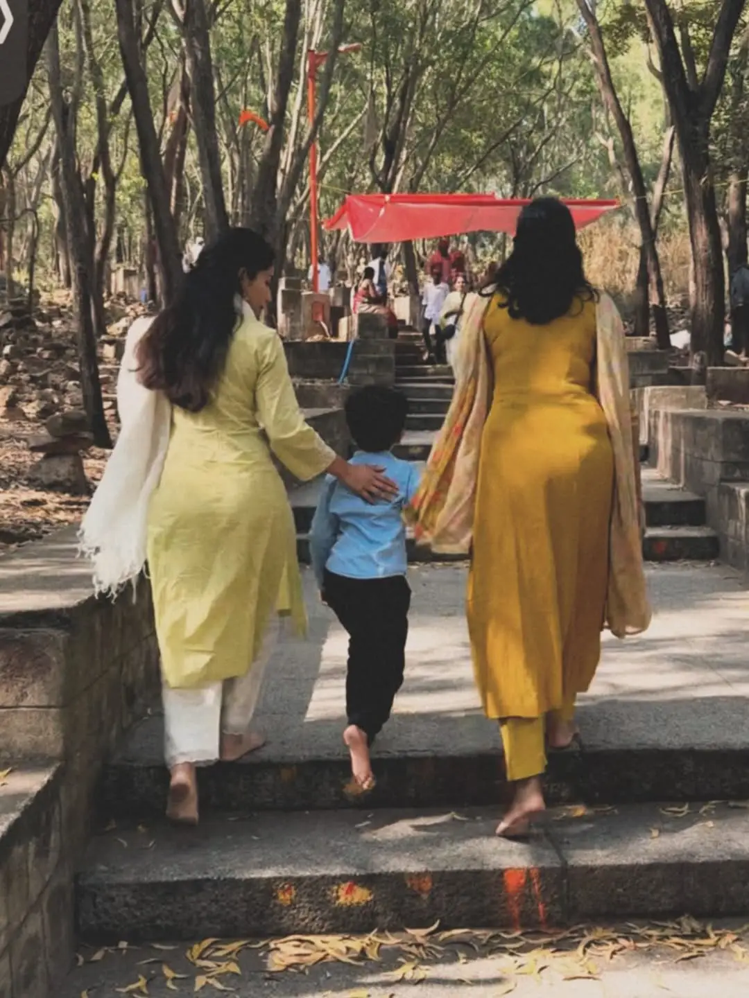 Bollywood heroine Ruhani Sharma went to Tirumala