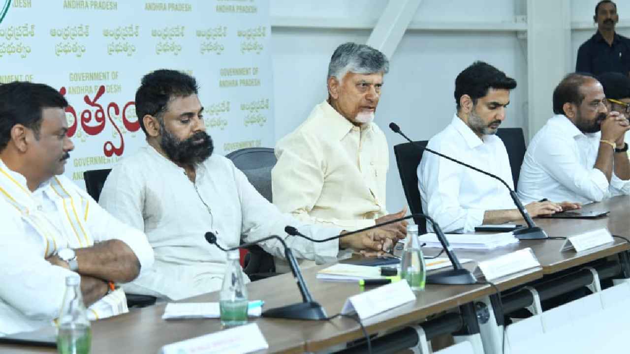 Cm Chandrababu: నో డిఫెన్స్.. ఓన్లీ అటాక్..! కల్తీ నెయ్యిపై కూటమి ప్లాన్‌ బి..!