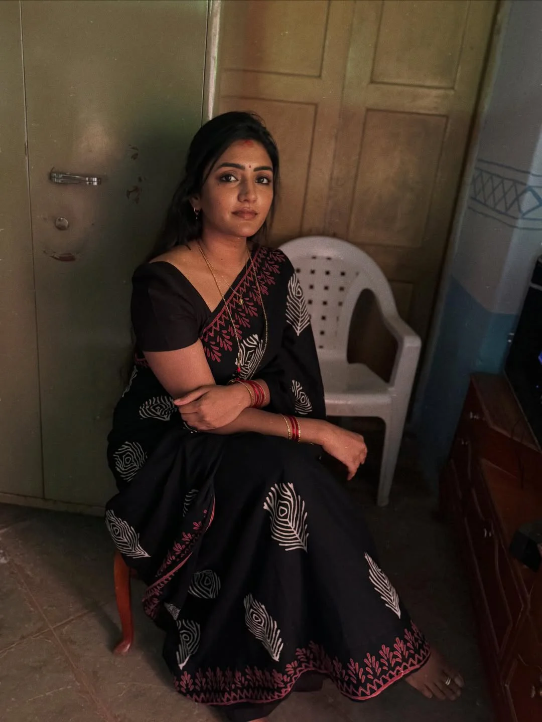 Eesha Rebba Working Stills From Om Shanti Shanti Shantihi