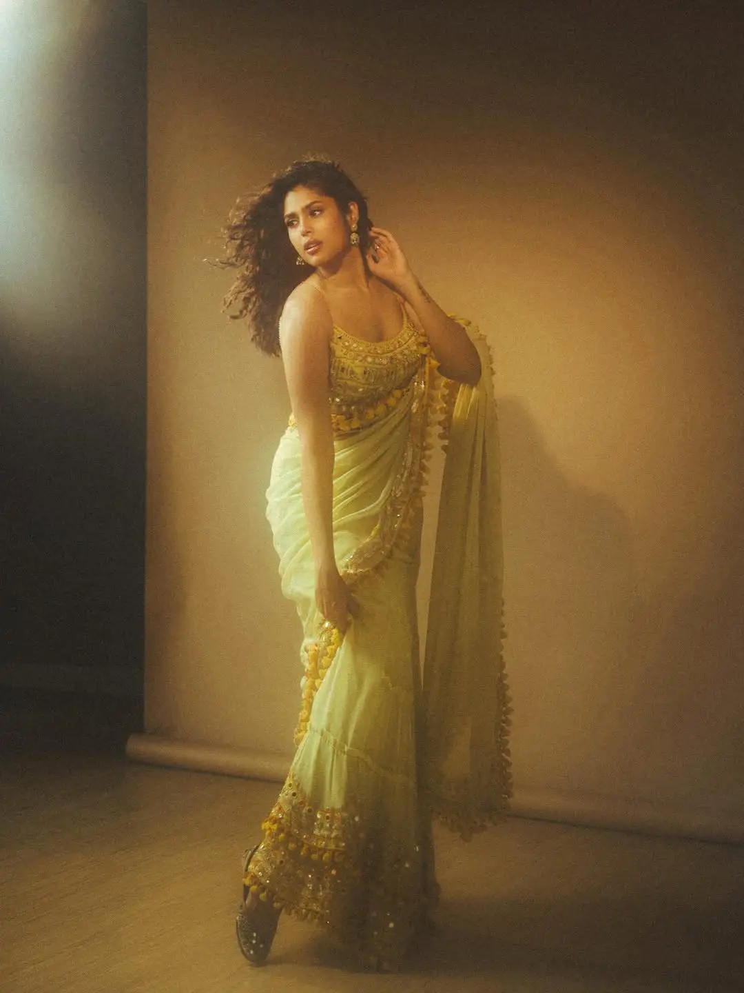 Faria abdullah latest hot photo gallery