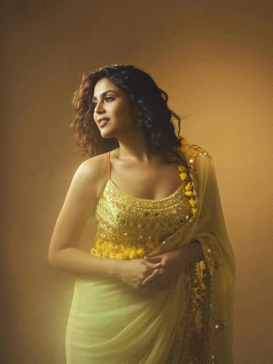 Faria abdullah latest hot photo gallery