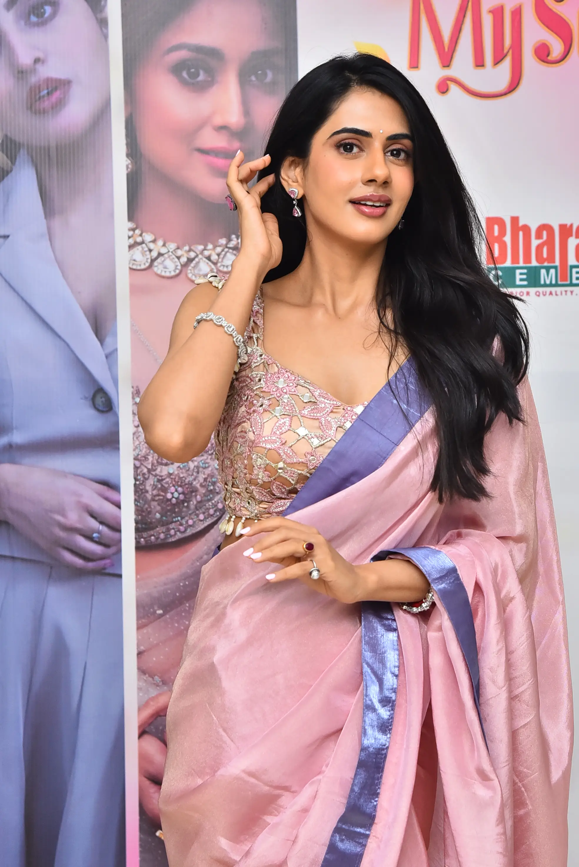 Gehna sippy photos at my south diva calendar 2026 event (1)