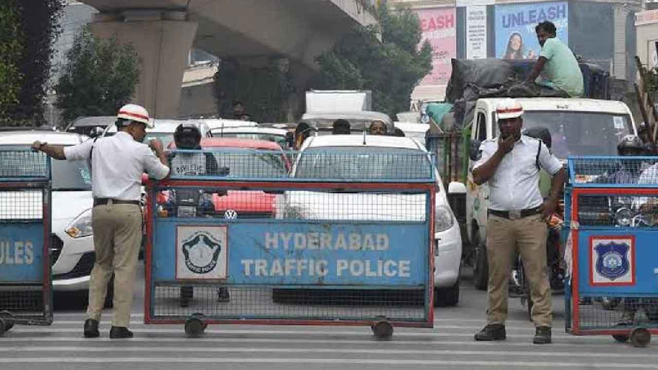 Driving Licence: హైదరాబాద్‌లో వాహనదారులకు బిగ్ అలర్ట్.. ఇక నుంచి ఇది దగ్గర ఉండాల్సిందే.. లేదంటే.. మార్చి 1 నుంచి