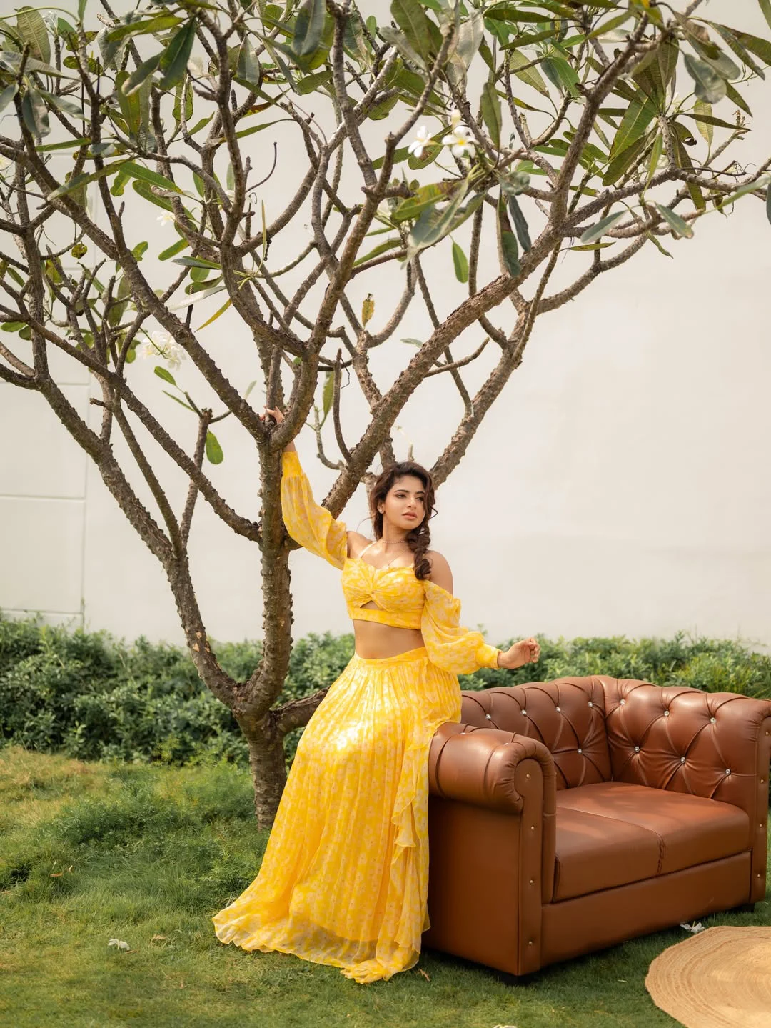 Iswarya Menon Stunning Looks