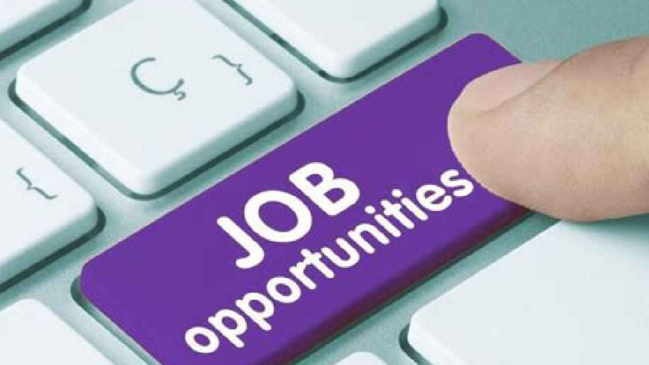 Government Jobs: తెలంగాణలో నిరుద్యోగులకు గుడ్‌న్యూస్.. మొత్తం 10వేల పోస్టులు భర్తీ