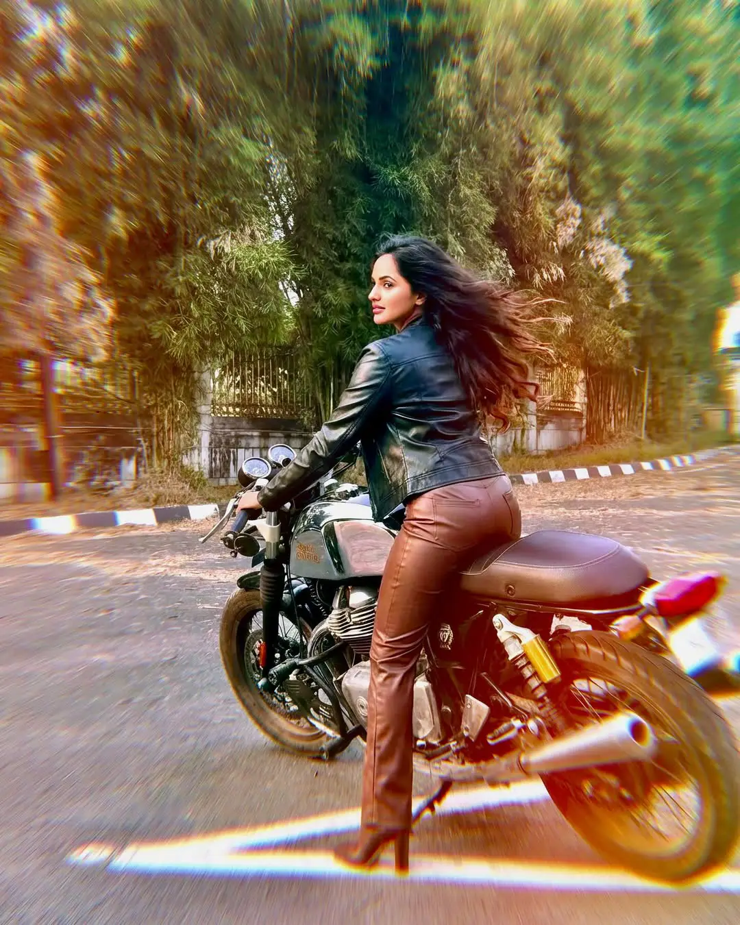 Jyoti Poorvaj latest hot photos (2)