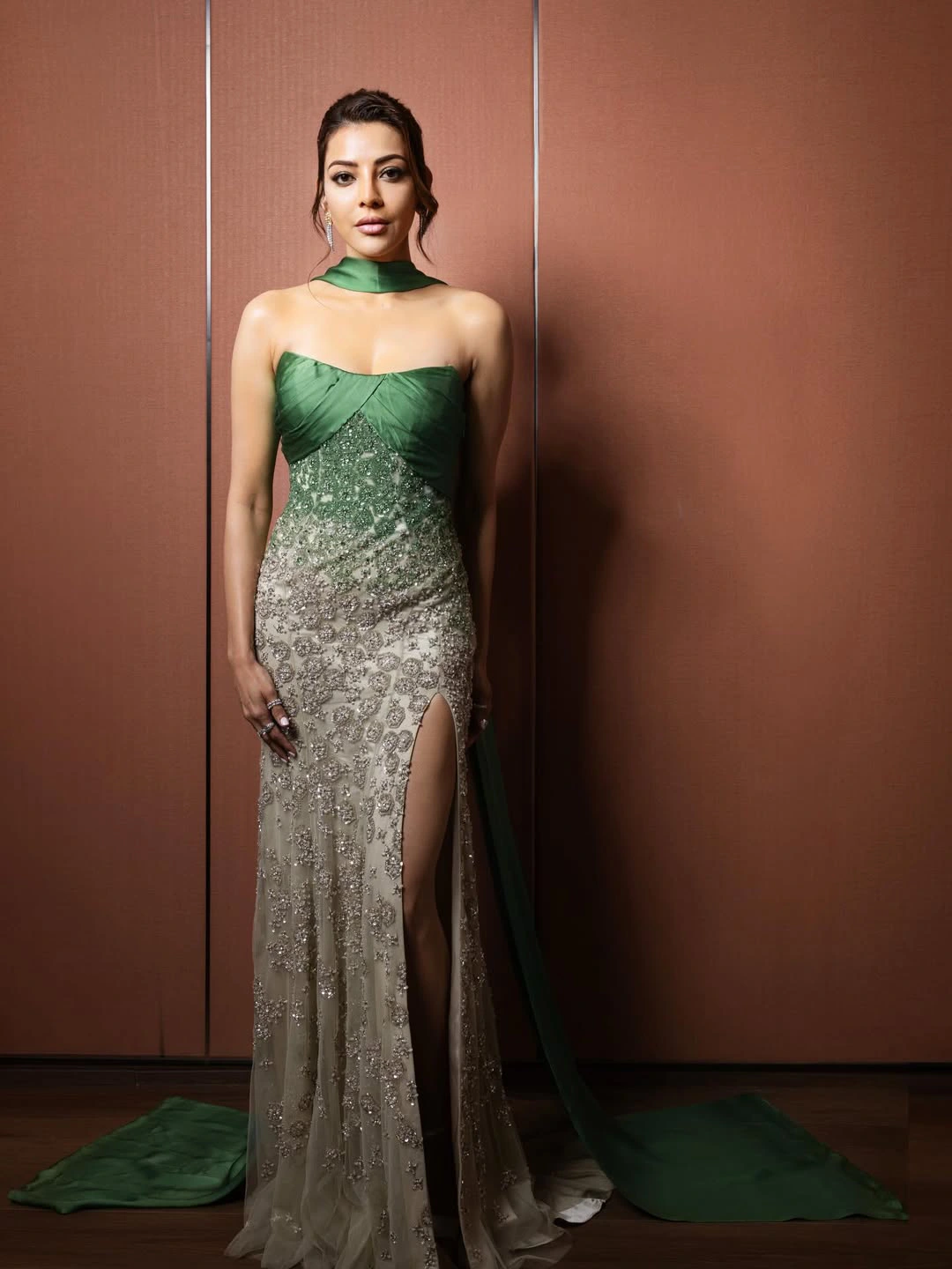 Kajal Aggarwal Stunning Looks for Film fare Awards Event