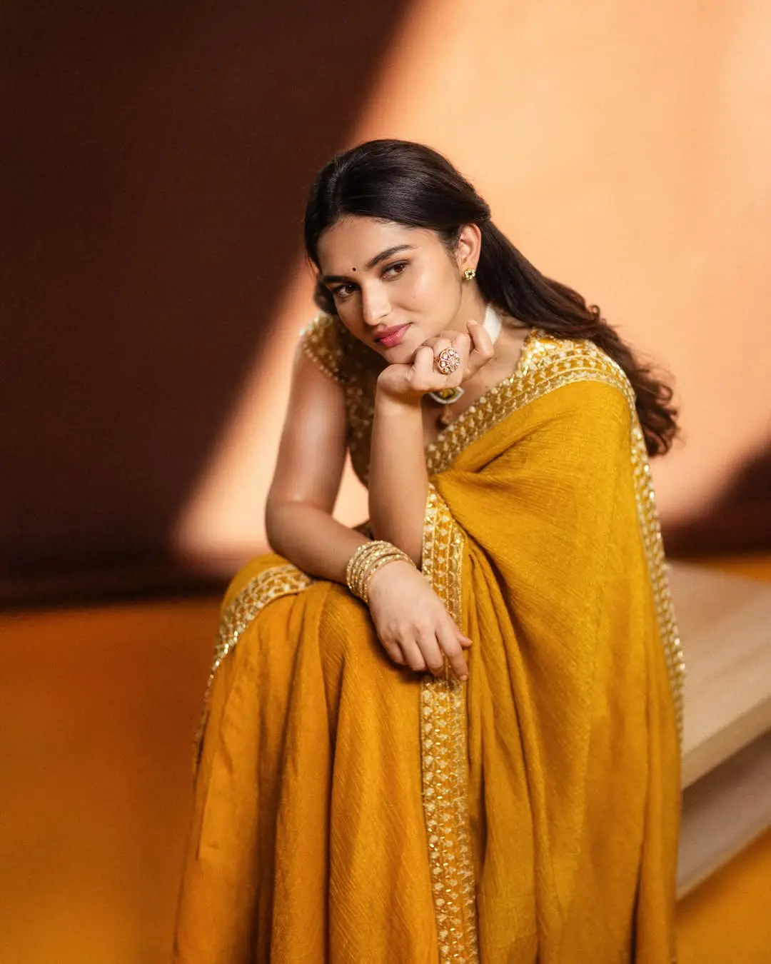 Kayadu lohar latest glamour photos (1)