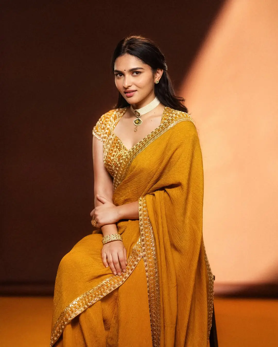 Kayadu lohar latest glamour photos (1)