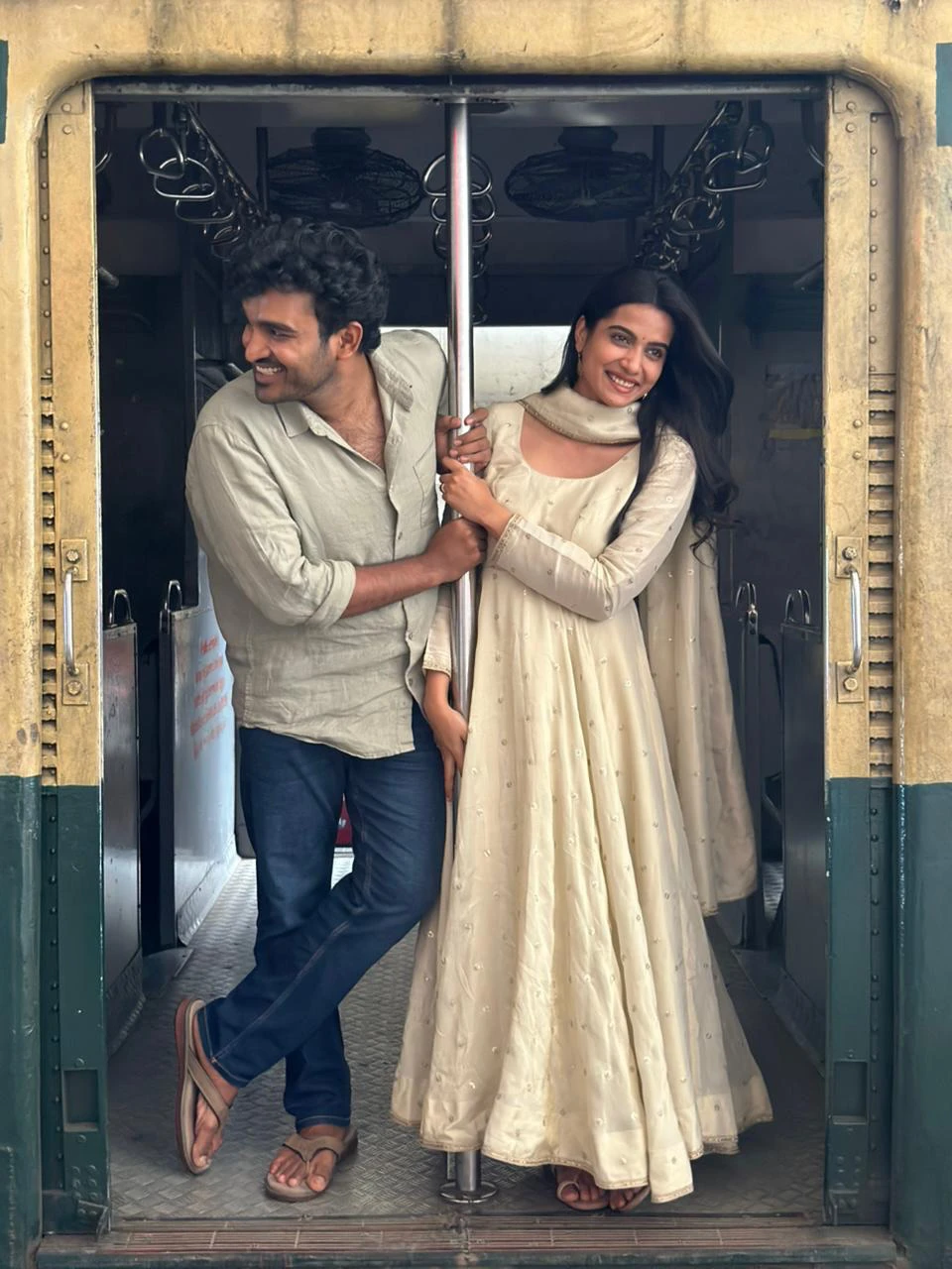 Kiran Abbavaram Sri Gouri Priya in Chennai Local Train