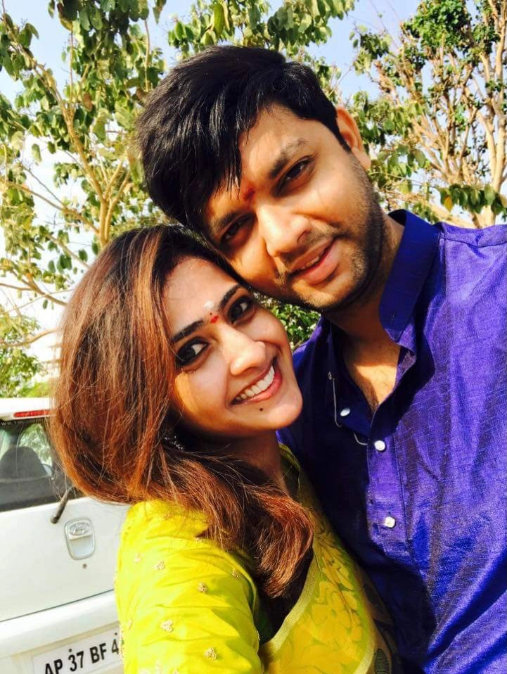 Anchor Lasya Shares Photos with Husband Manjunath on Wedding Anniversary