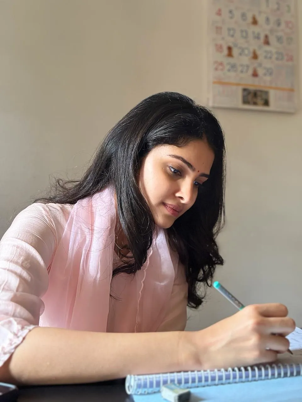 Manasa Varanasi Shares Couple Friendly Working Stills