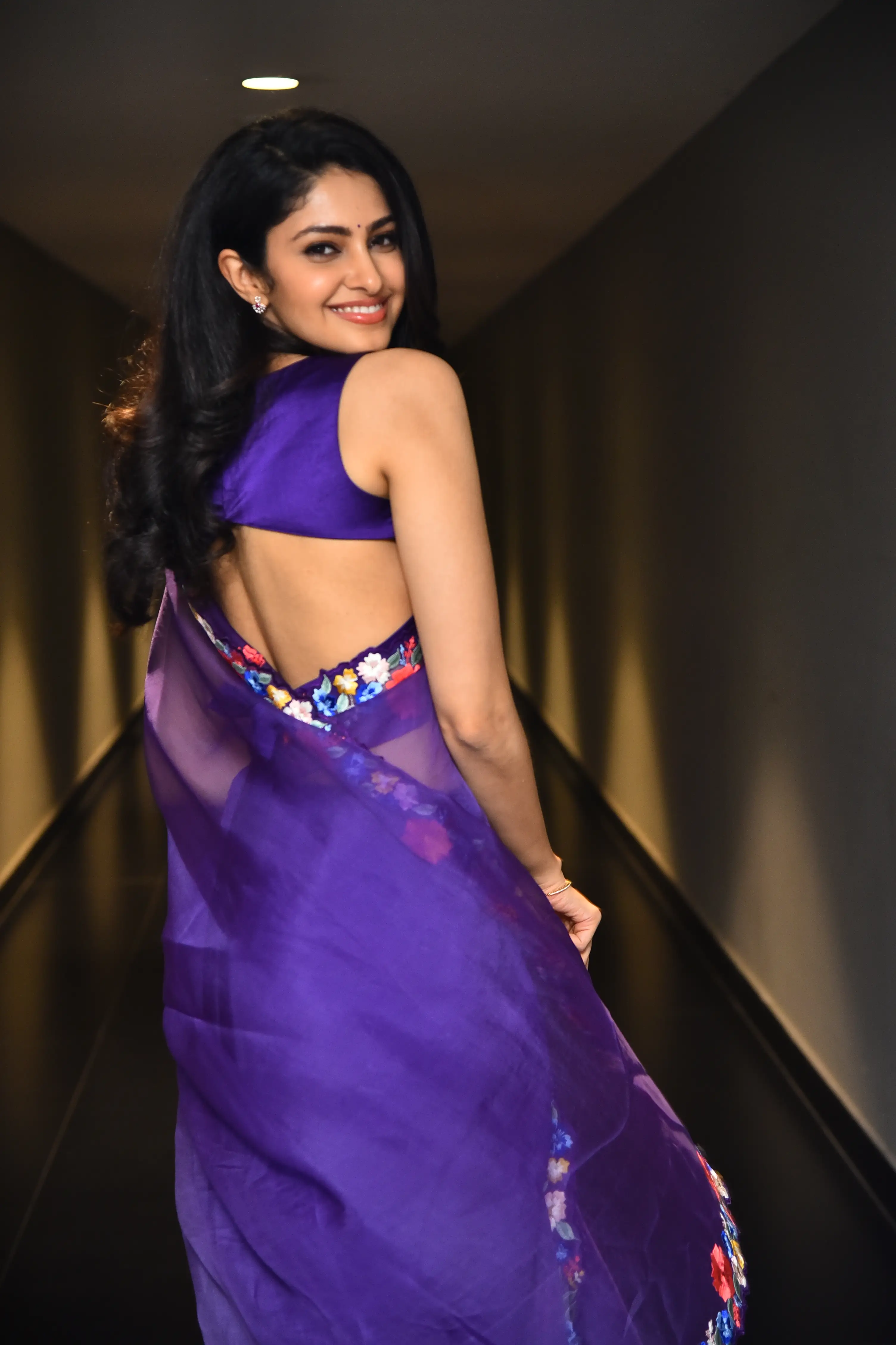 Manasa Varanasi at couple friendly movie trailer release event. (1)