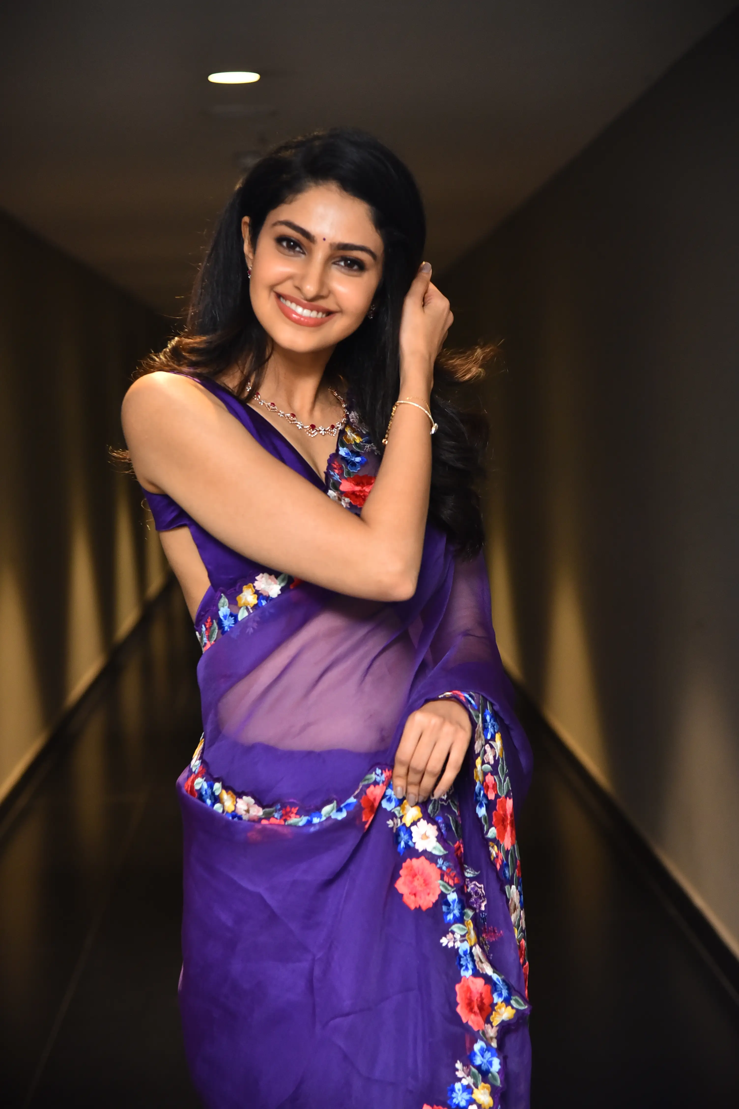 Manasa Varanasi at couple friendly movie trailer release event. (1)