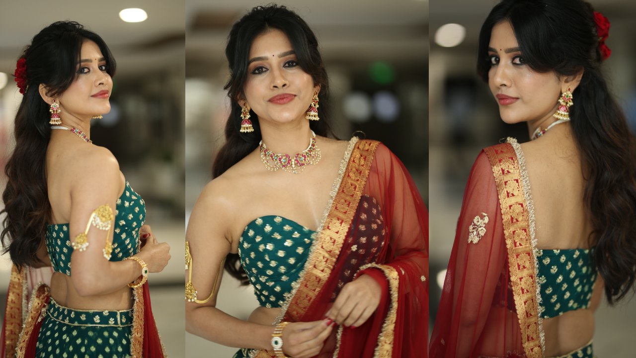 Nabha Natesh : యువరాణిలా మెరిసిపోతున్న నభా నటేష్.. స్వయంభు టీజర్ లాంచ్ ఈవెంట్లో..