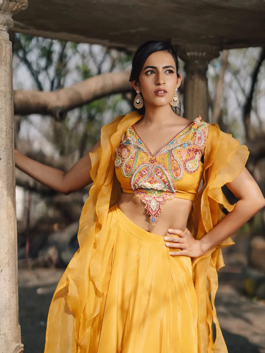 Niharika Konidela latest glamour photos (1)