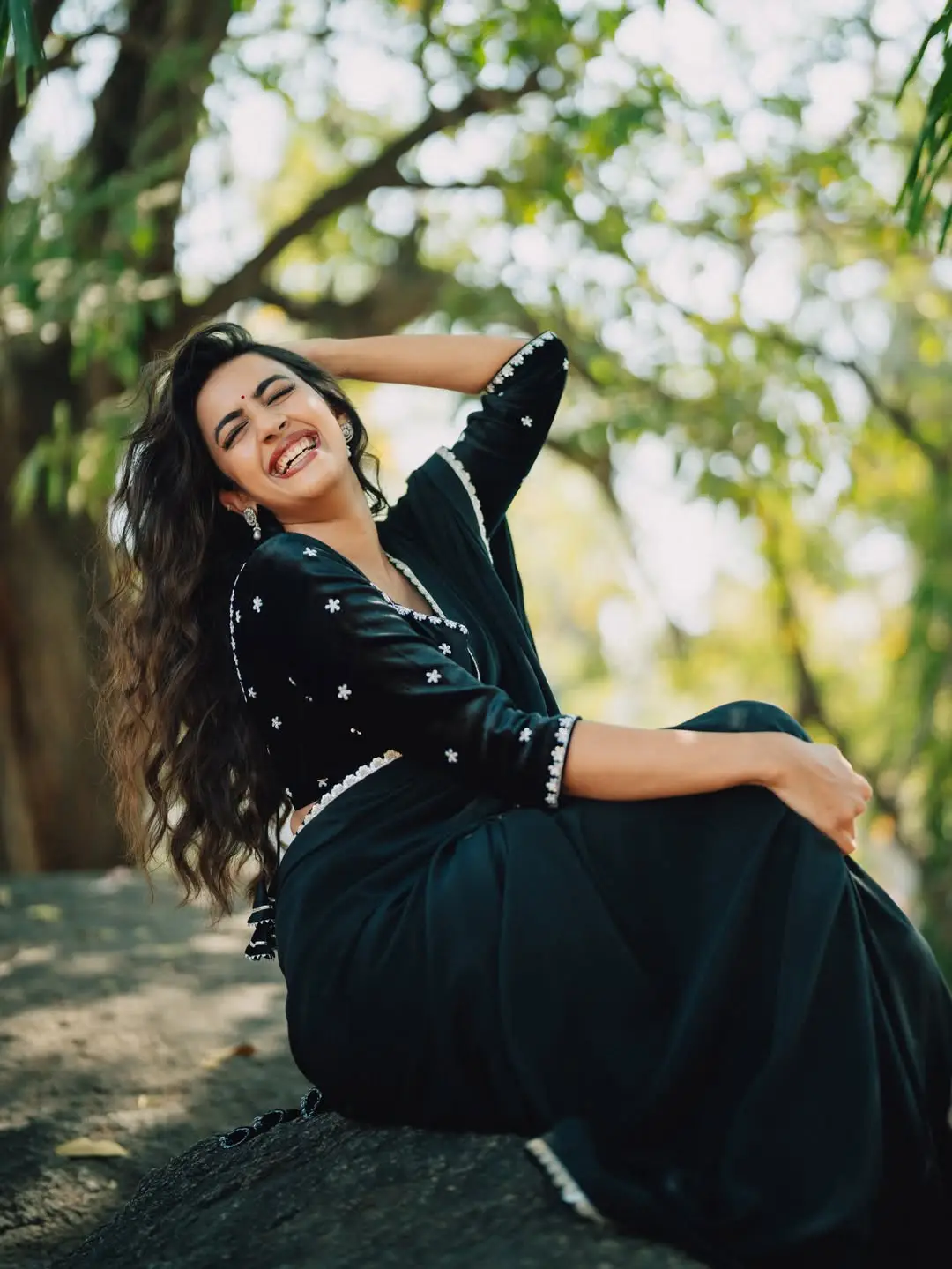 Niharika konidela latest photo shoot in black saree
