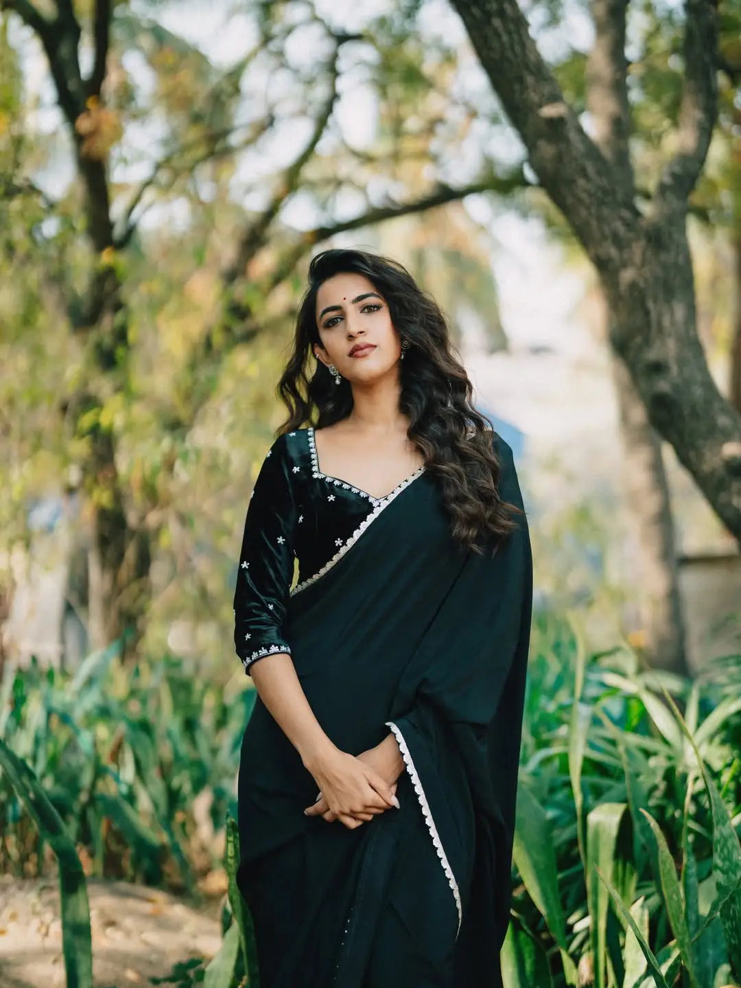 Niharika konidela latest photo shoot in black saree