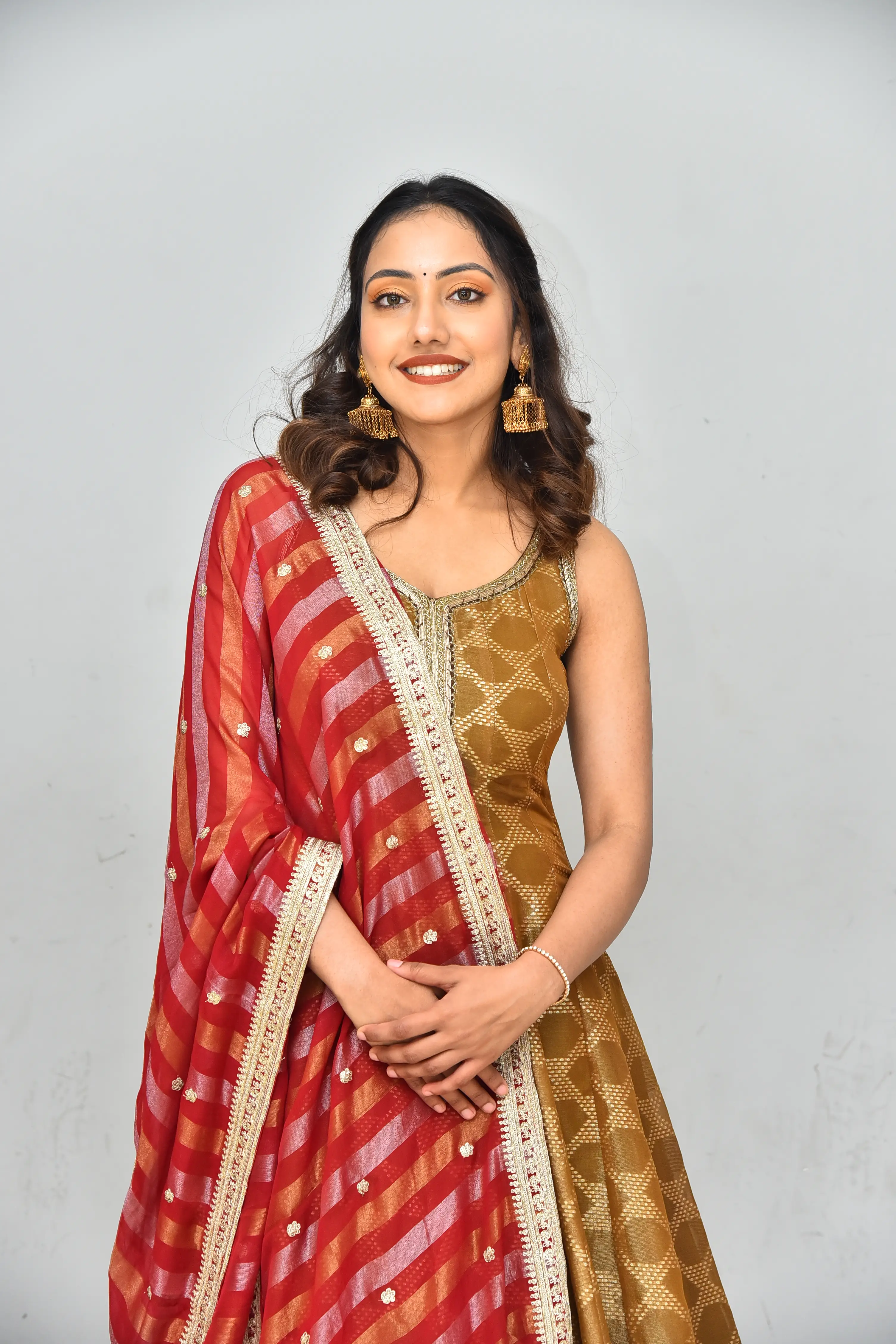 Nilave Movie Shreyasi Sen atest photos