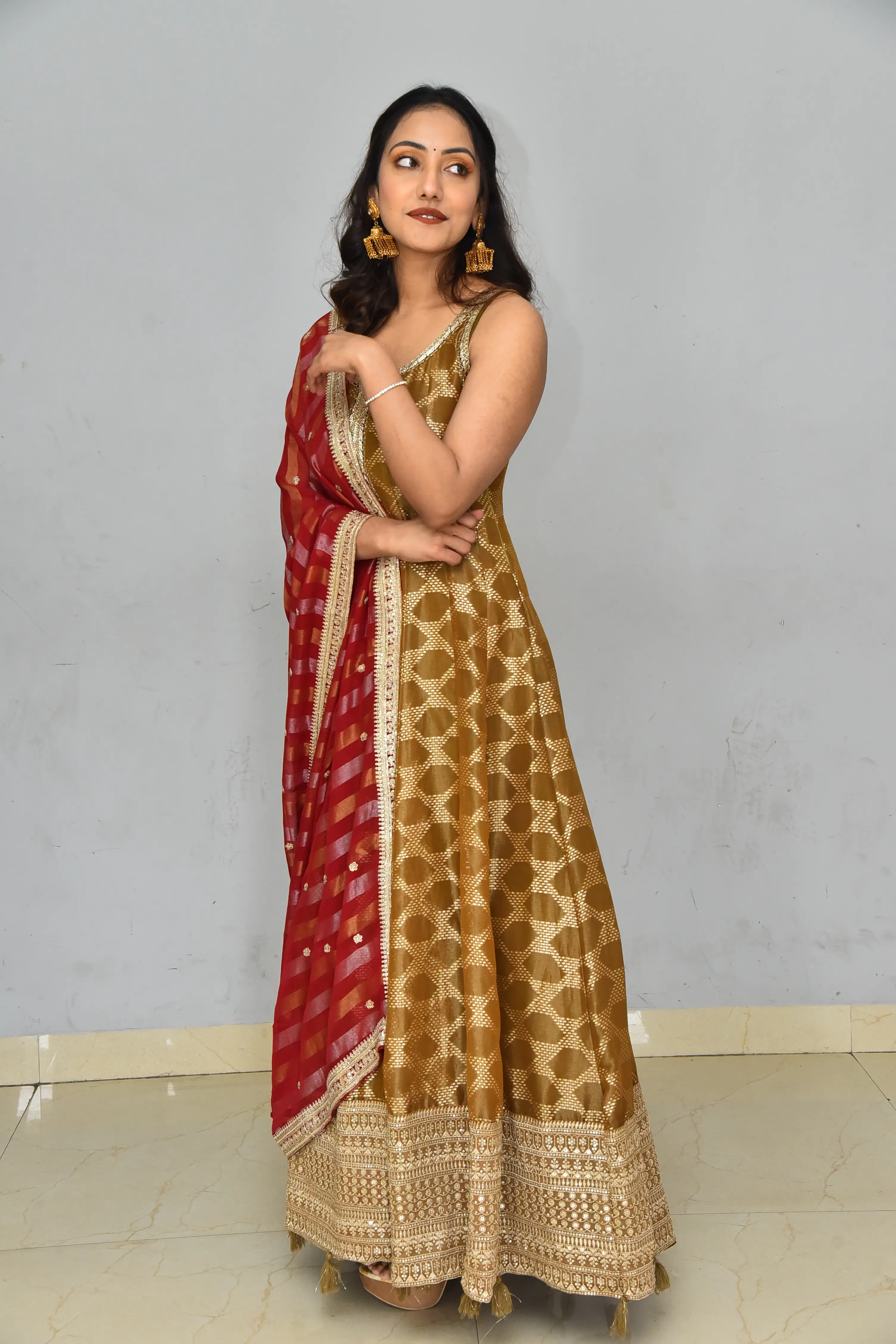 Nilave Movie Shreyasi Sen atest photos