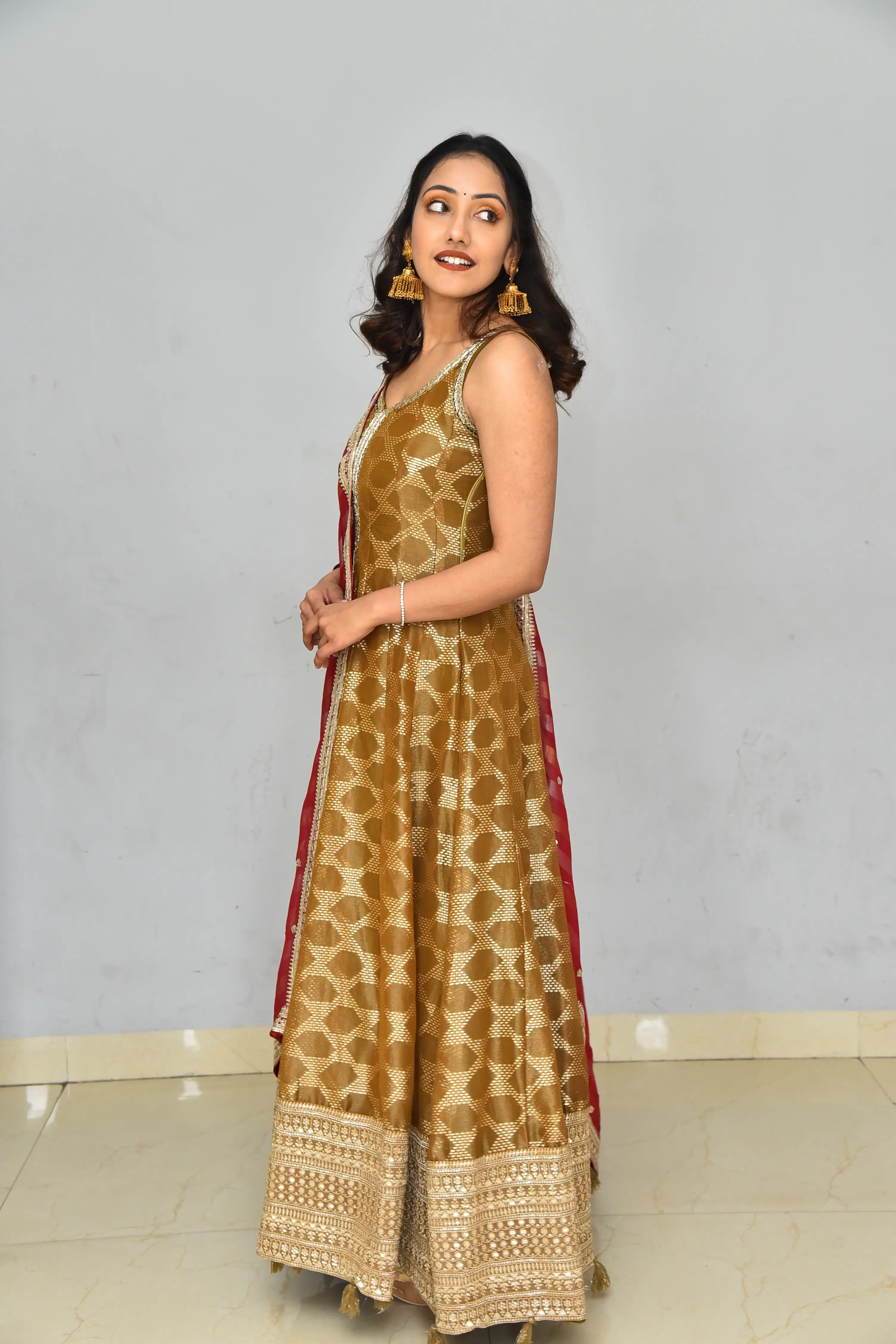 Nilave Movie Shreyasi Sen atest photos