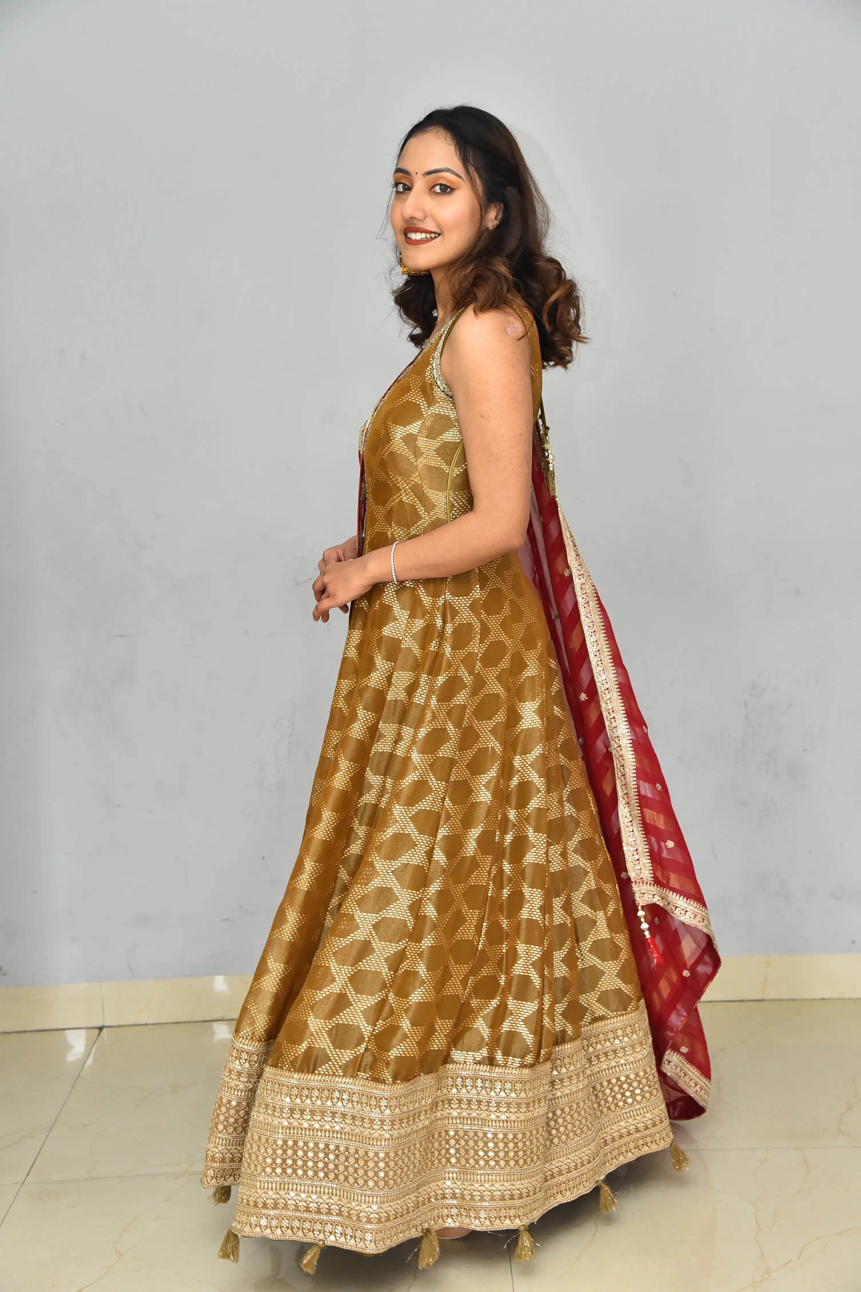 Nilave Movie Shreyasi Sen atest photos