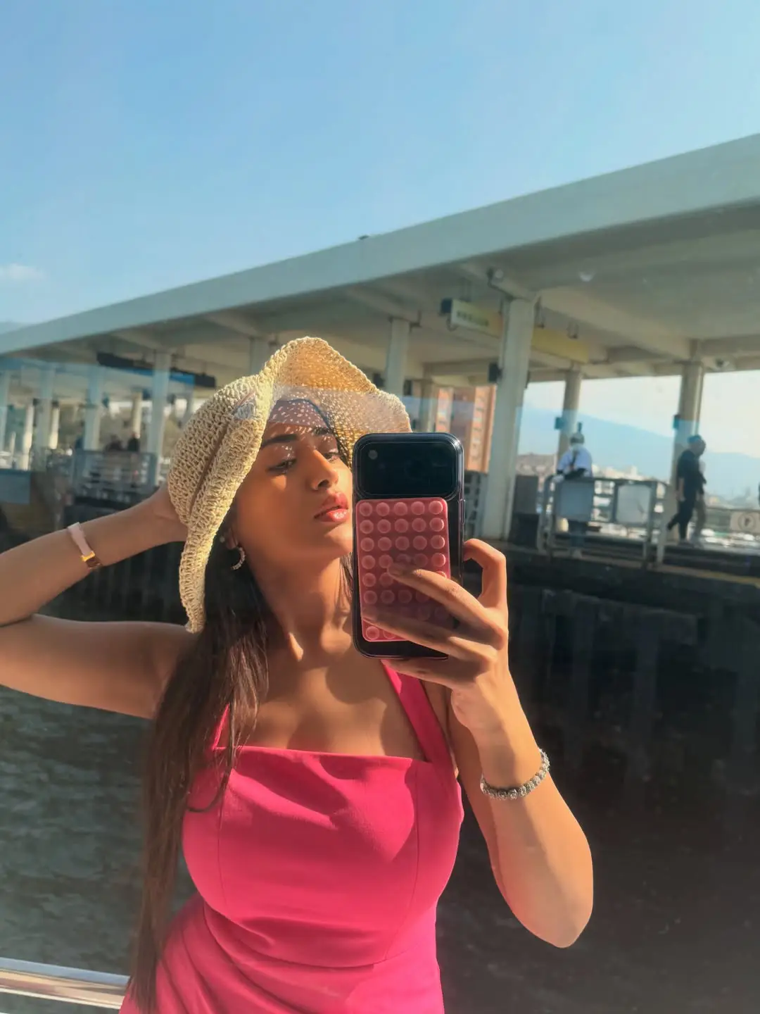 Rashi singh latest photos viral on social media